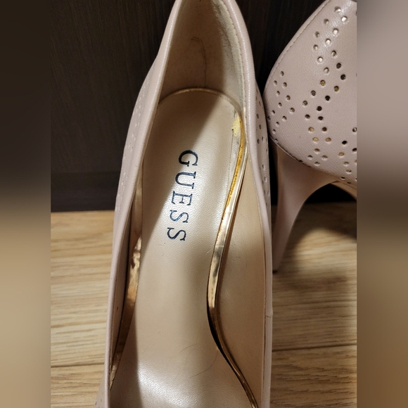 Guess platform heels 7.5M - Picture 2 of 7